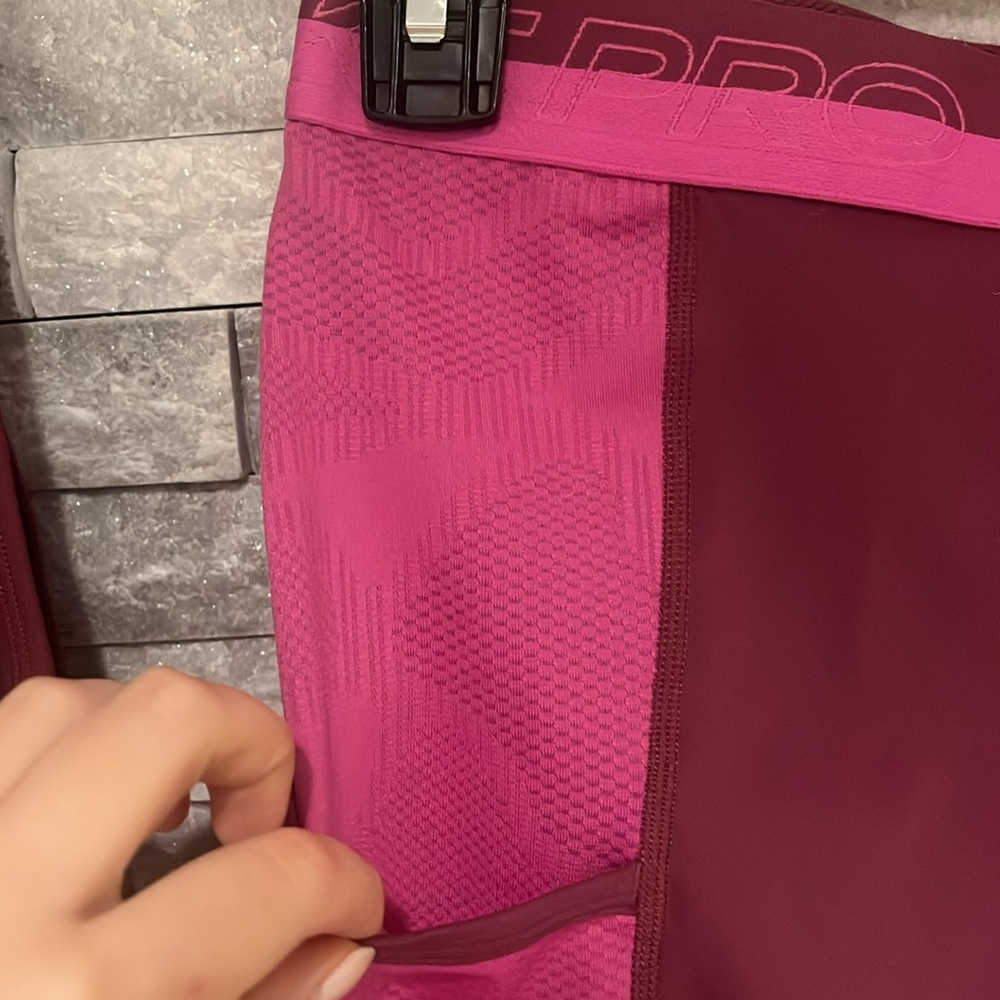 !!New Arrival!! Nike Pro women's matching set - Picture 4 of 8